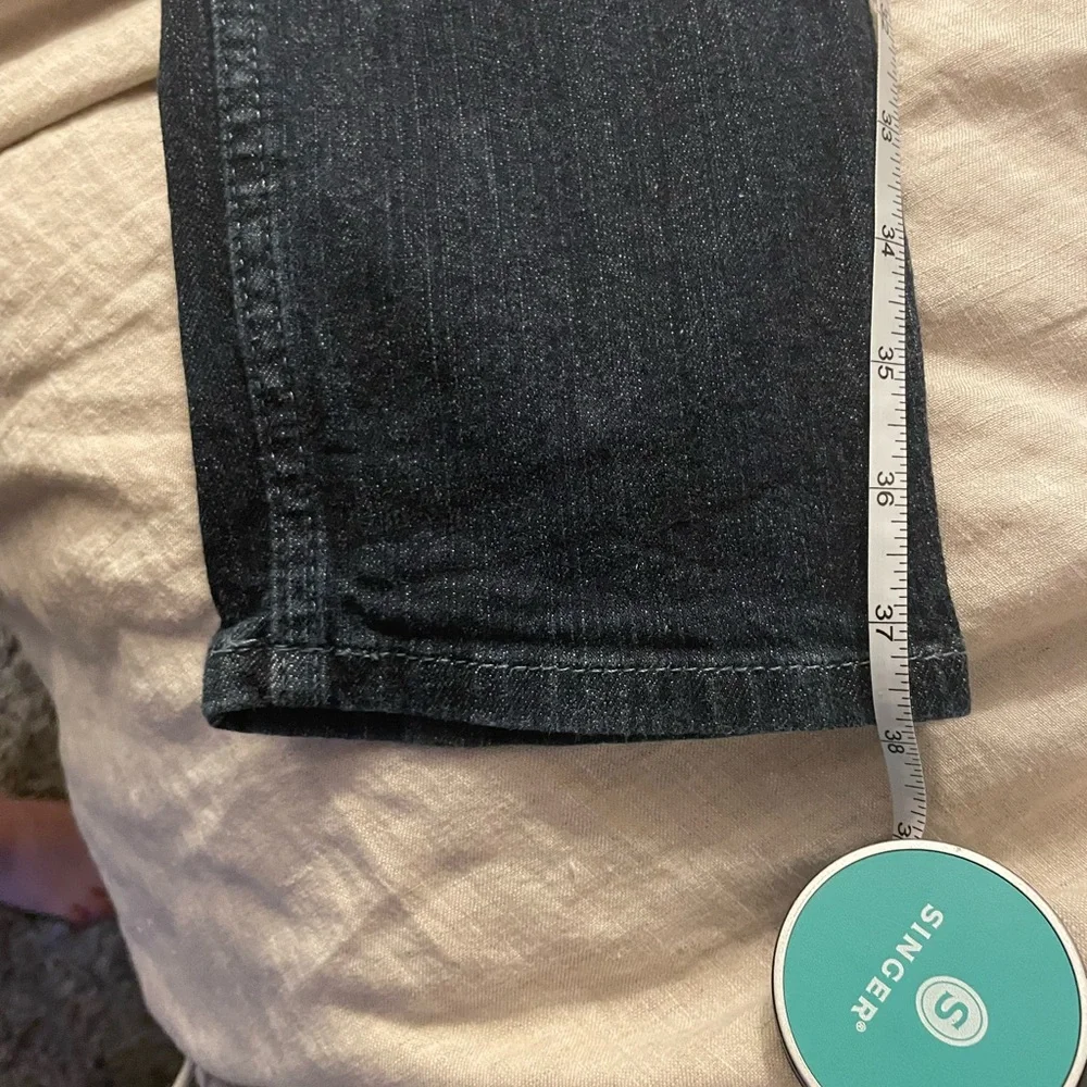 NWOT   Guess Dark Blue Los Angeles FOxY Skinny Jeans.    size 28 - Picture 7 of 8